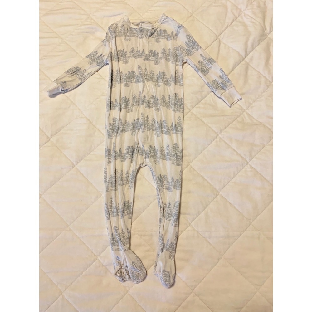 Magnificent Baby magnet footed jammies